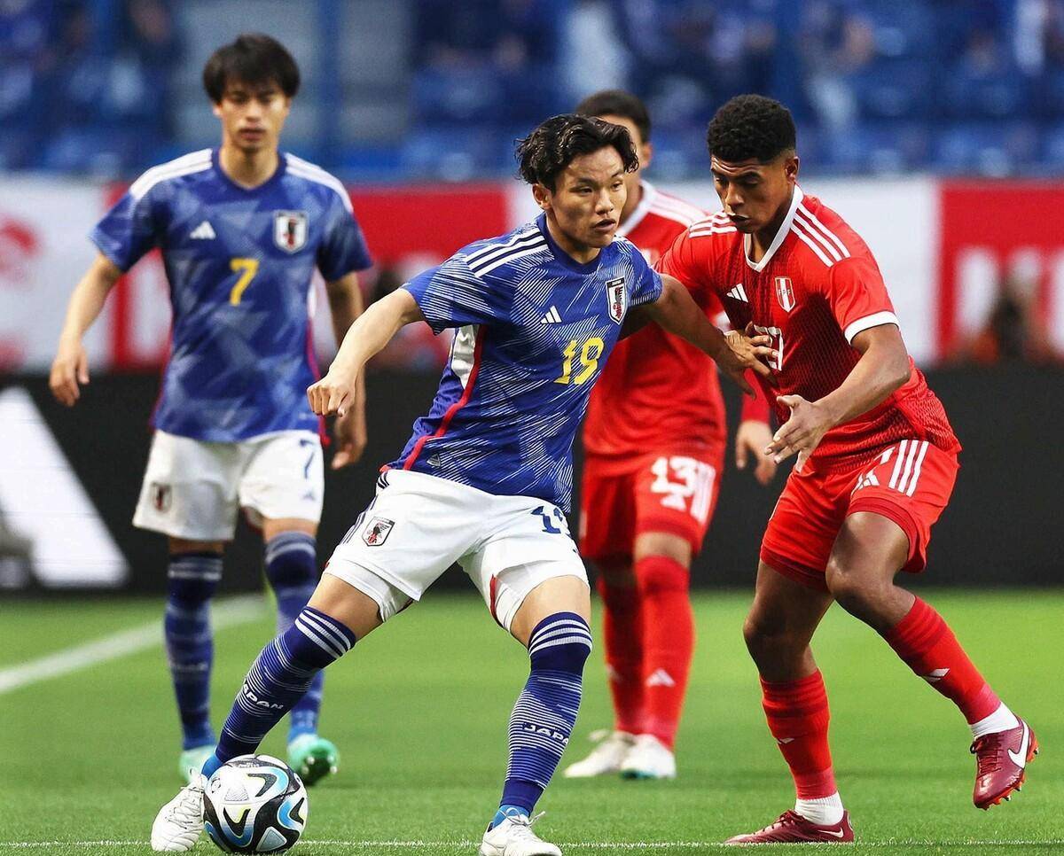 韩国队横扫泰国队，辛杜高光表现