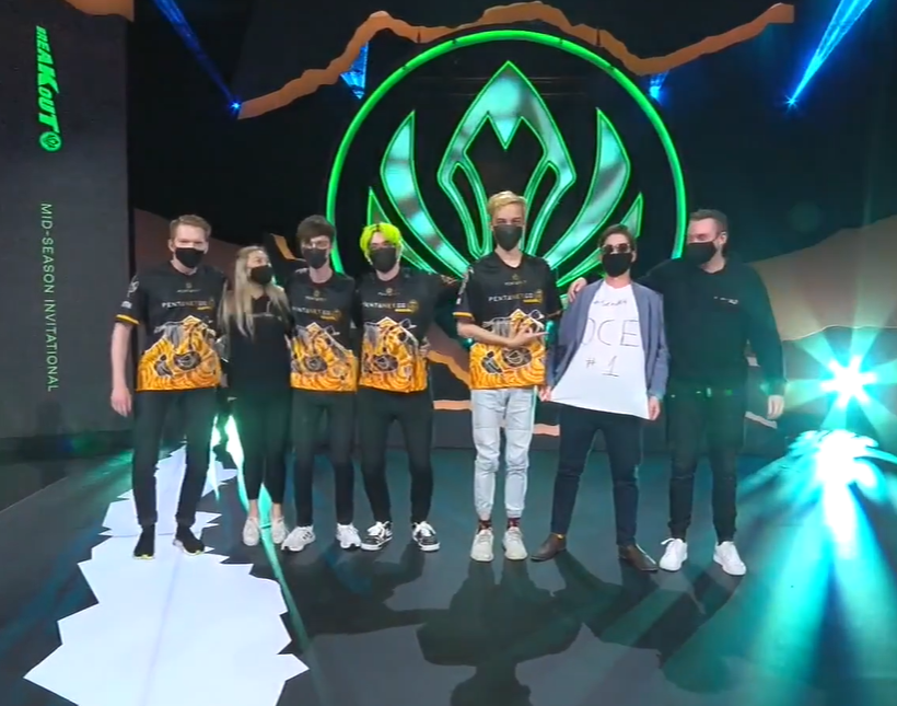 DK完胜C9，SwordArt三分雨点燃全场