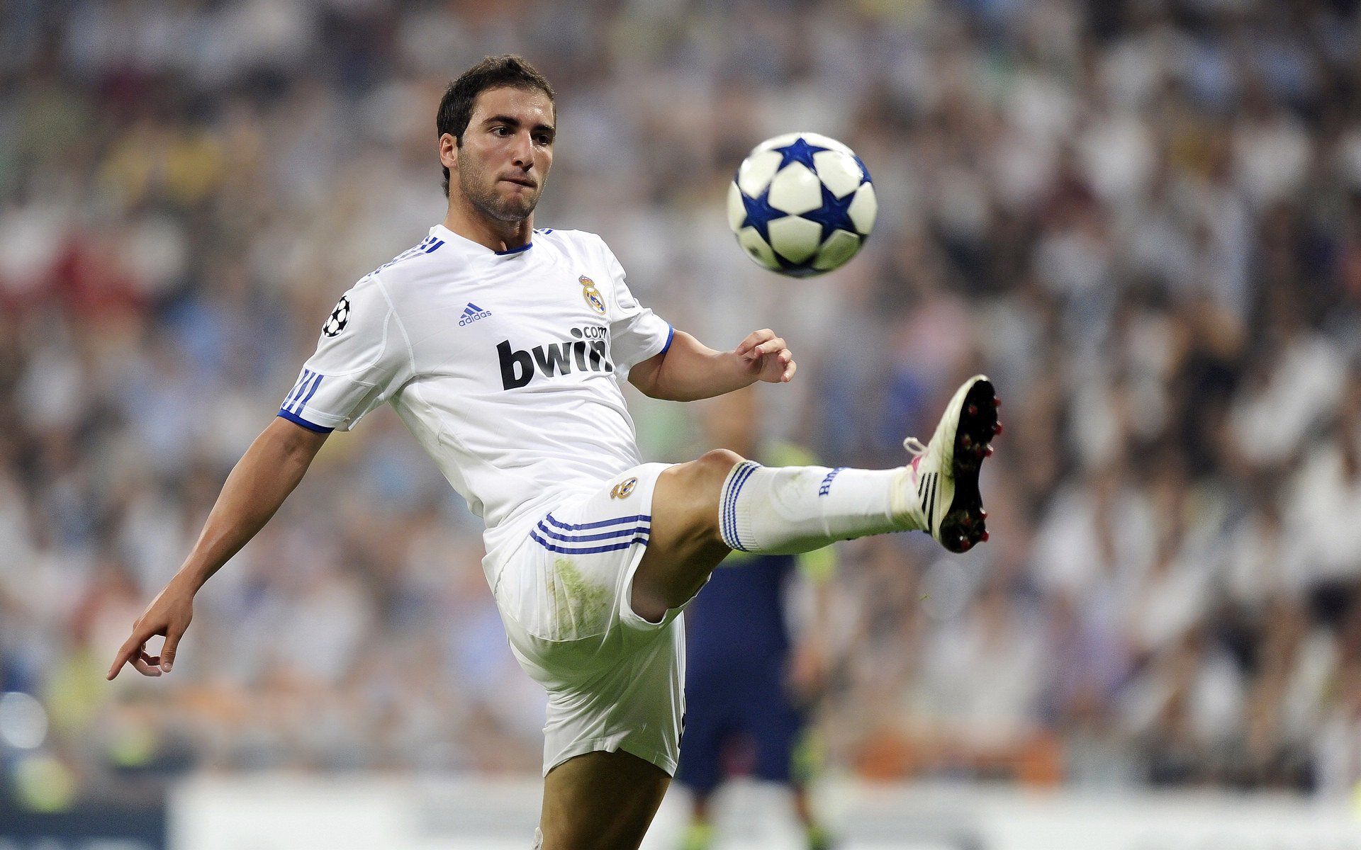 本泽马神级演出导演逆转，苏格兰决胜局惊险带走国际米兰